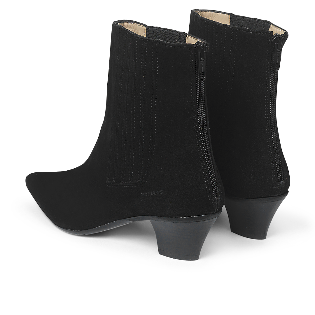 Stiefel mit Reißverschluss