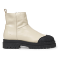 Stiefel mit Wollfutter