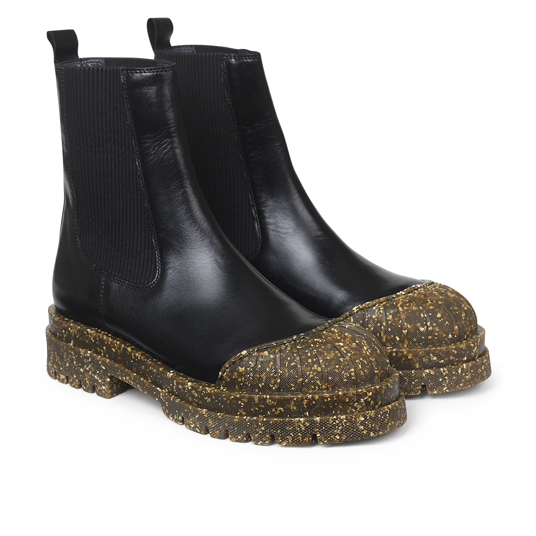Stiefel mit Gummizug