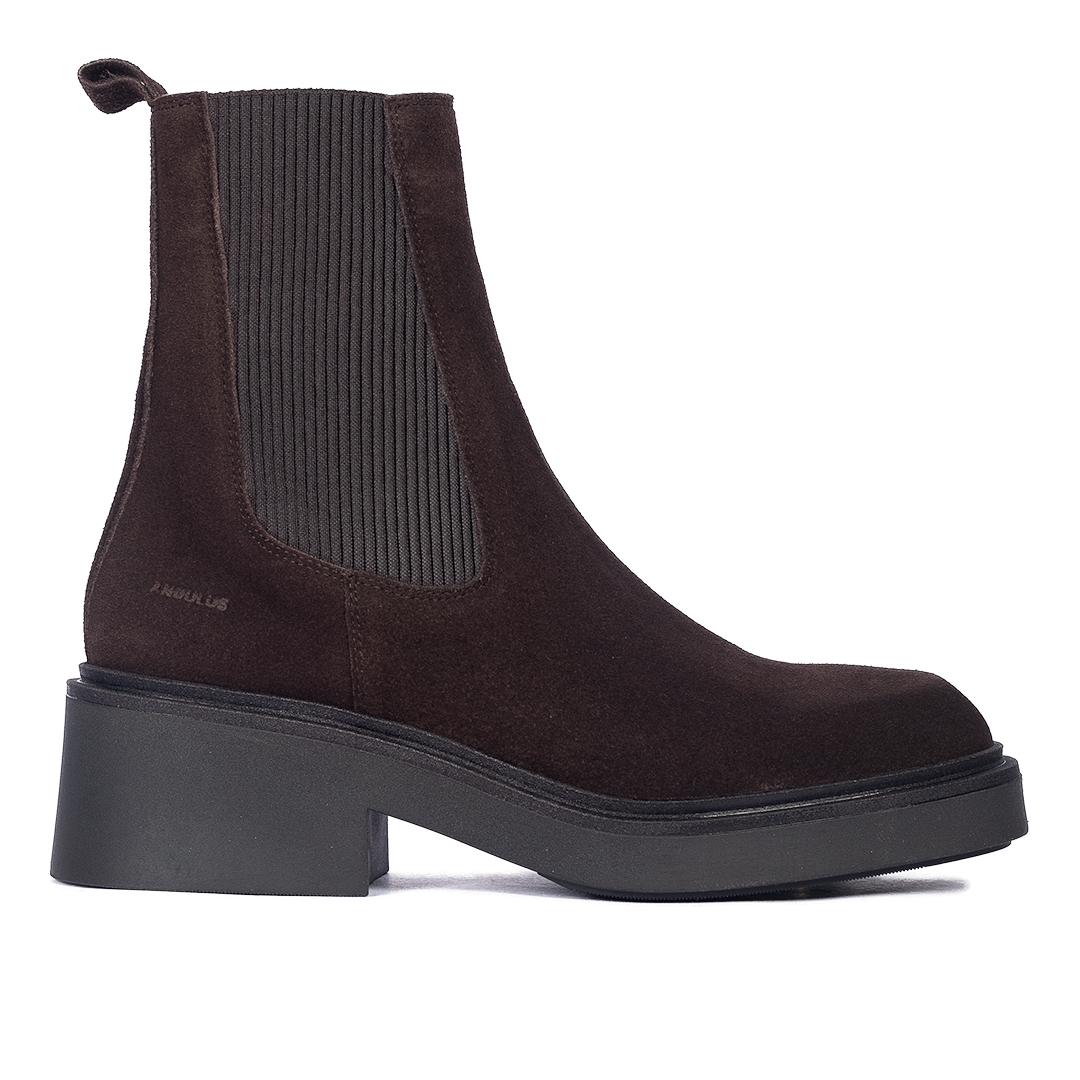 Stiefel mit Gummizug