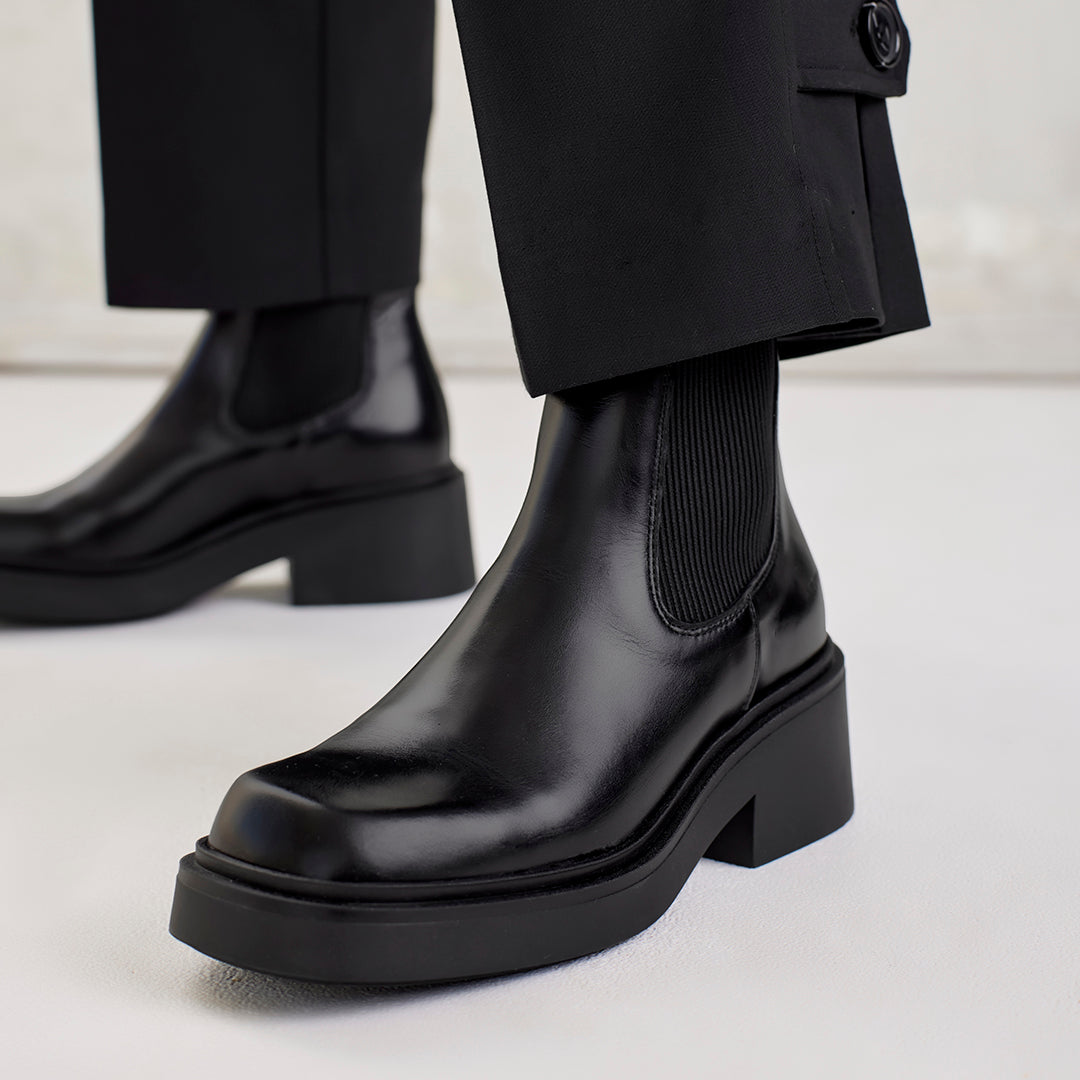 Stiefel mit Gummizug
