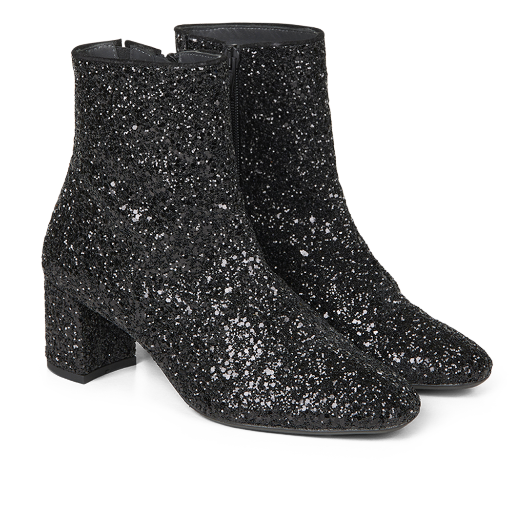 Funkelnde Glitzerstiefel