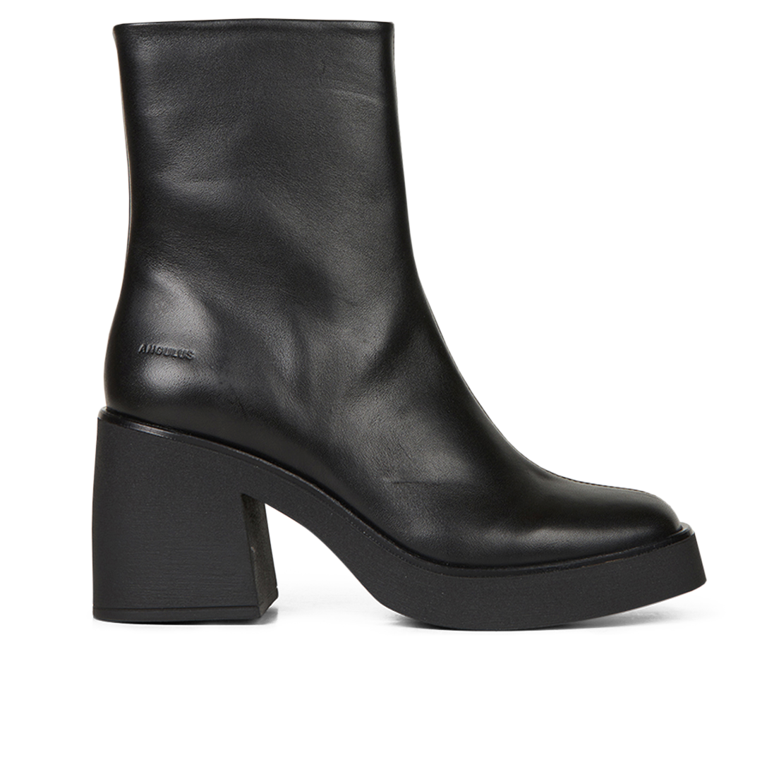 Skulpturale Lederstiefelette