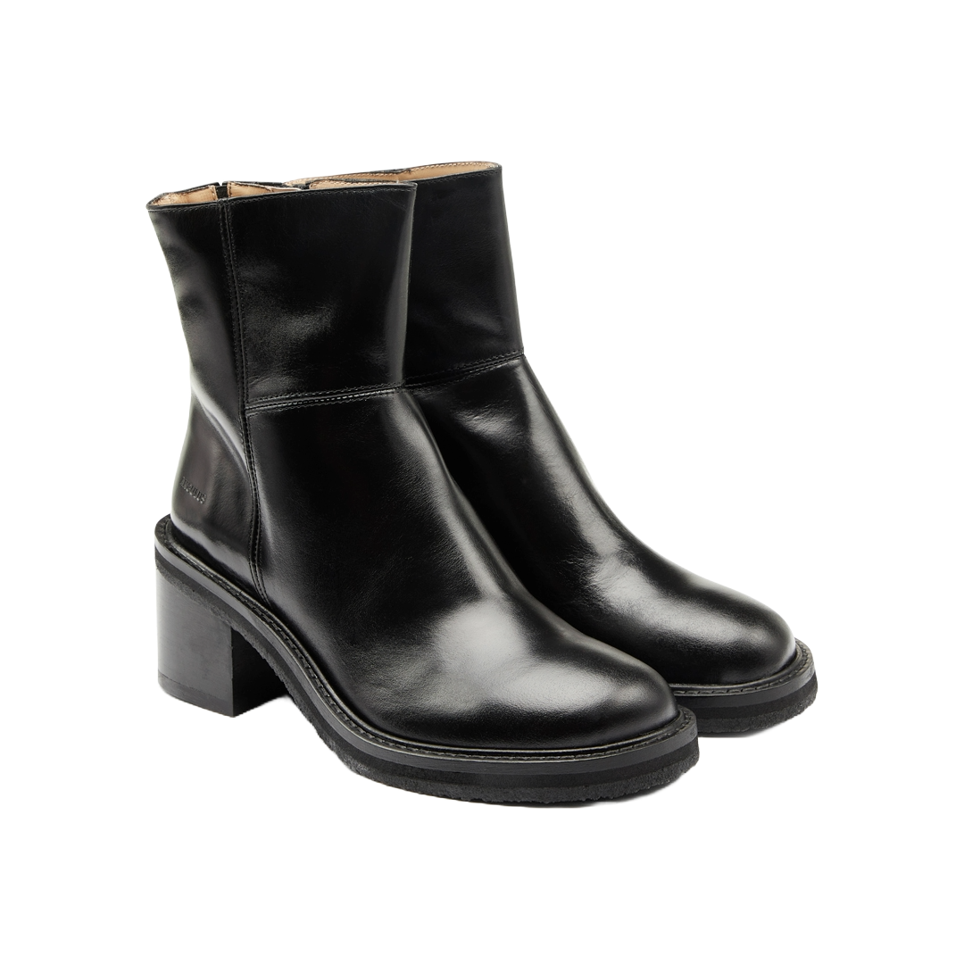 Lederstiefelette mit grafischem Blockabsatz