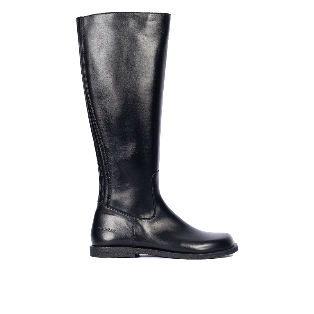 Lederstiefel mit langem Schaft und weiter Passform