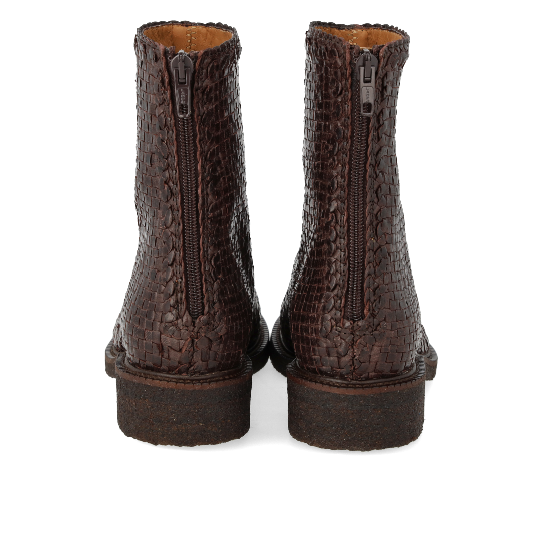 Handgeflochtener Stiefel