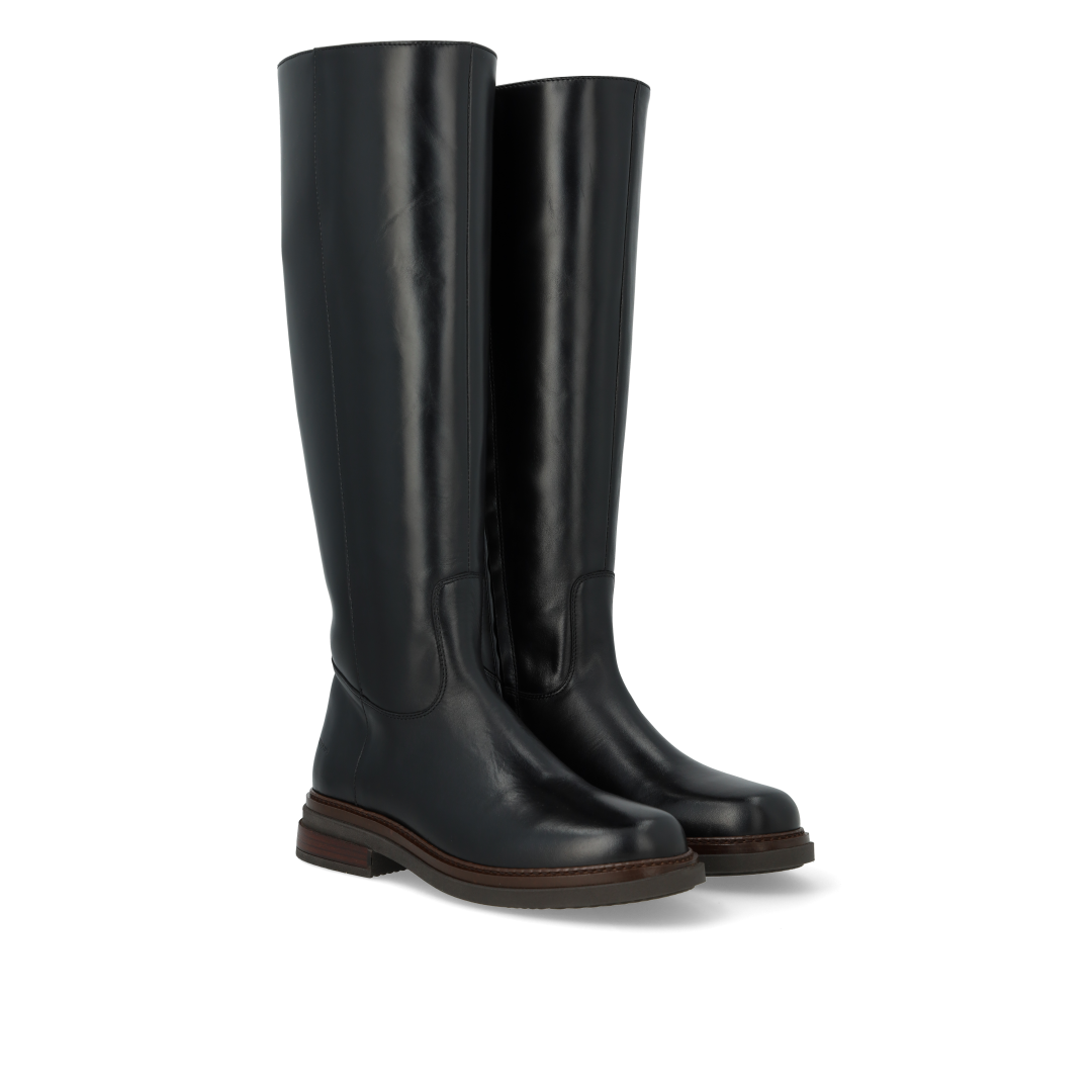 Stiefel mit langem Schaft
