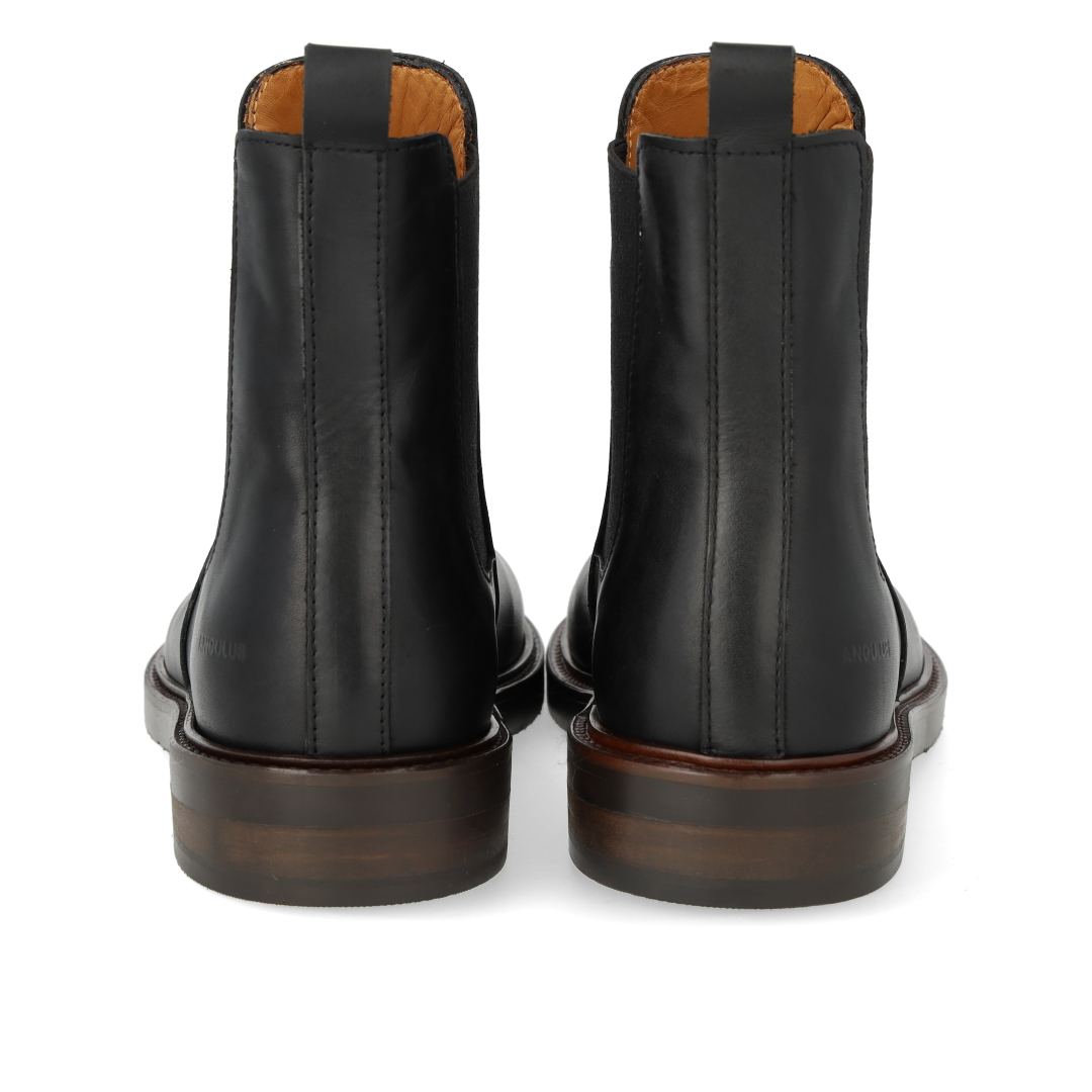 Chelsea-Stiefel mit extraweiter Passform