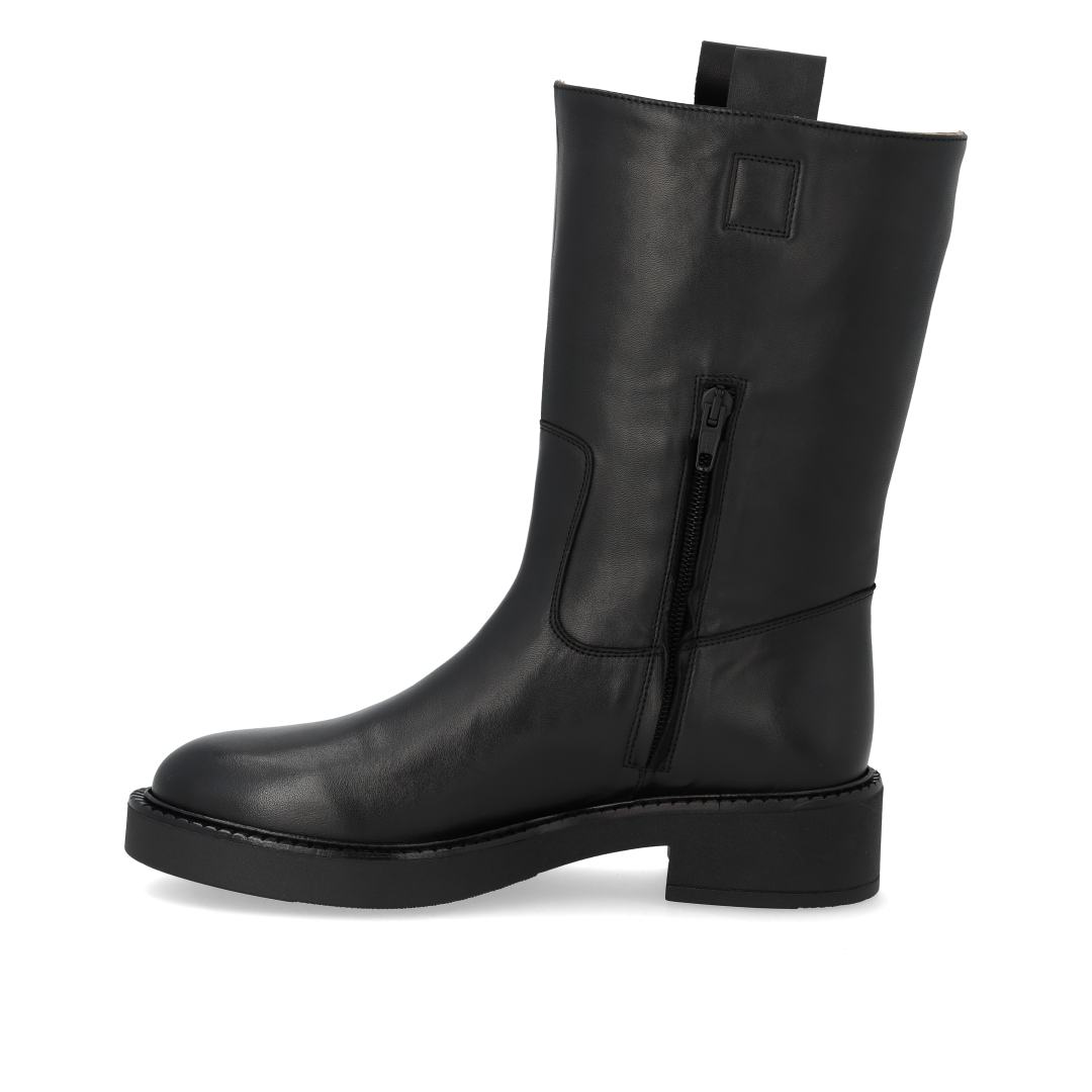 Klobiger Stiefel mit mittelhohem Schaft