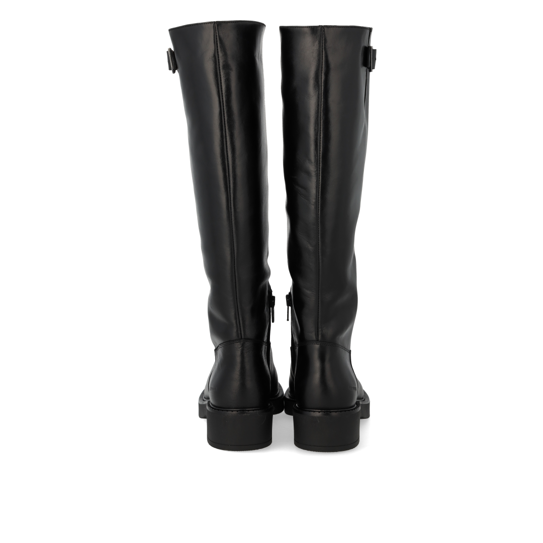 Stiefel mit hohem Schaft und Schnallendetail