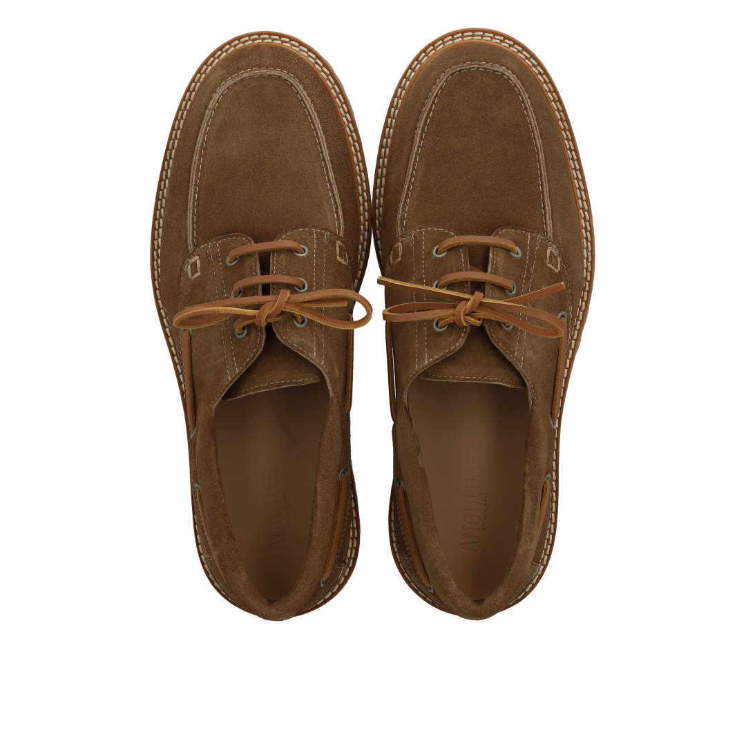 Schnürschuhe